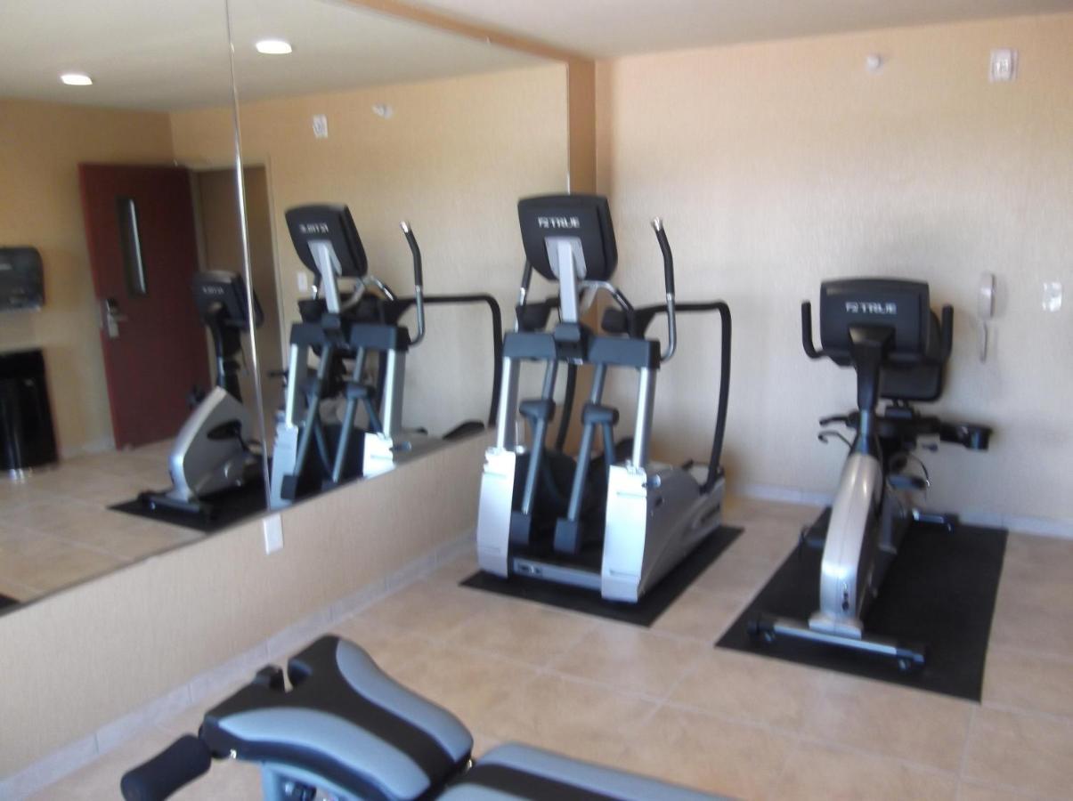 Stanton Inn And Suites Εξωτερικό φωτογραφία
