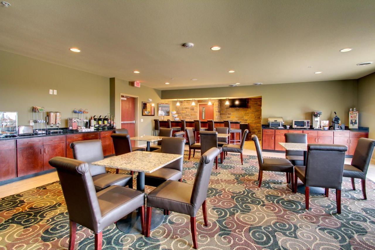 Stanton Inn And Suites Εξωτερικό φωτογραφία